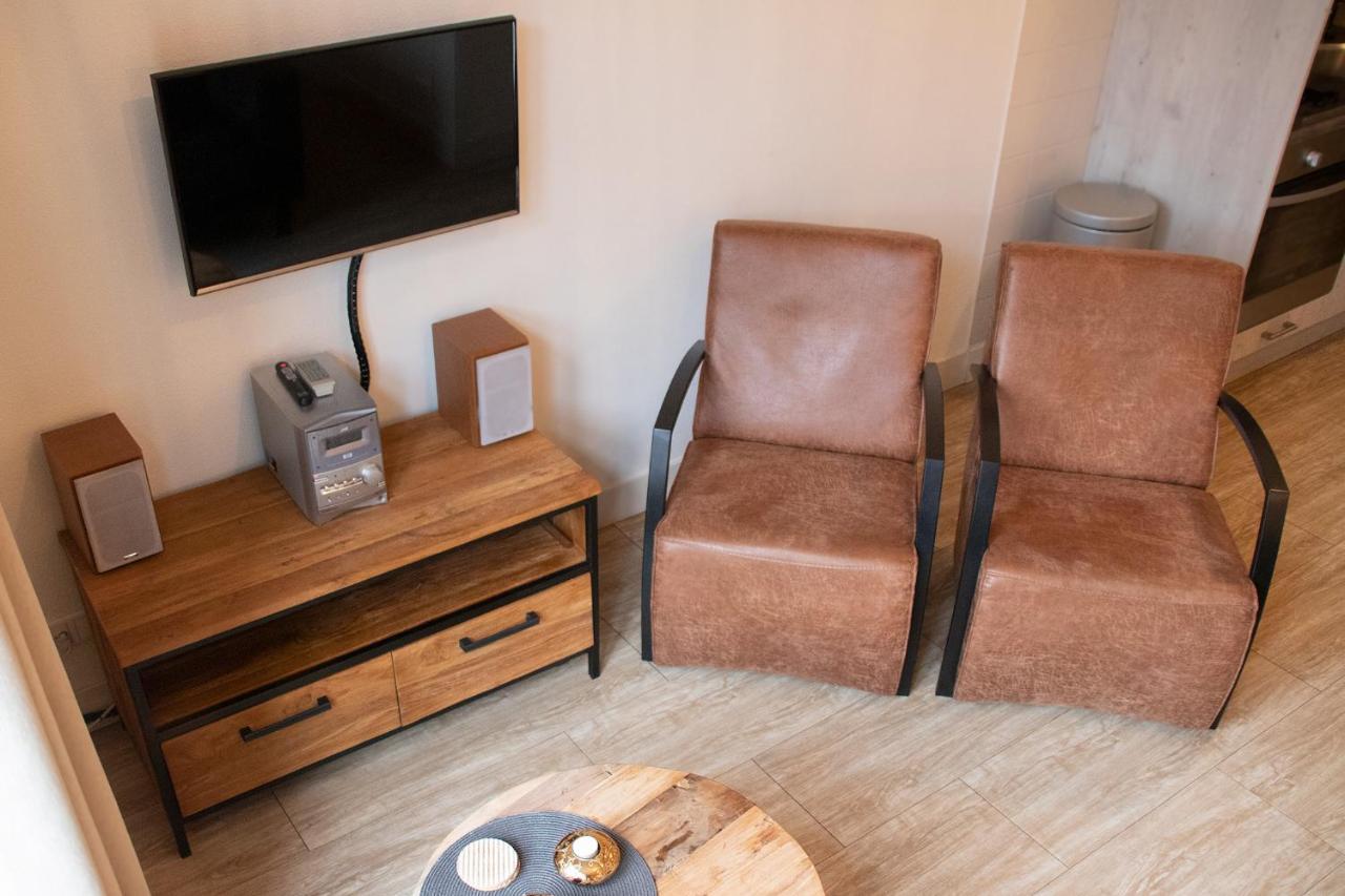 Koetsementen Appartementen Met Strandcabine Домбург Екстериор снимка