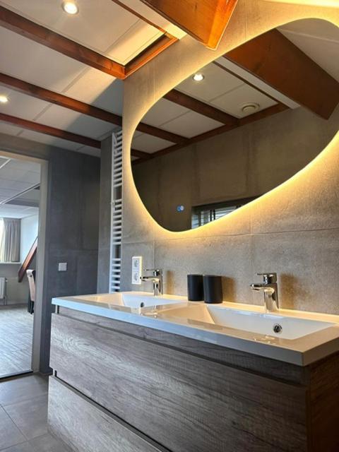 Koetsementen Appartementen Met Strandcabine Домбург Екстериор снимка